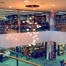 立川市中央図書館